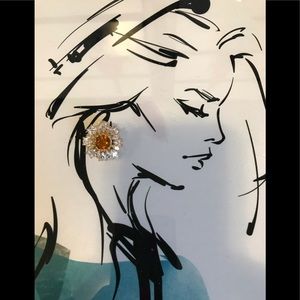 Gorgeous amber colour and crystal earrings.